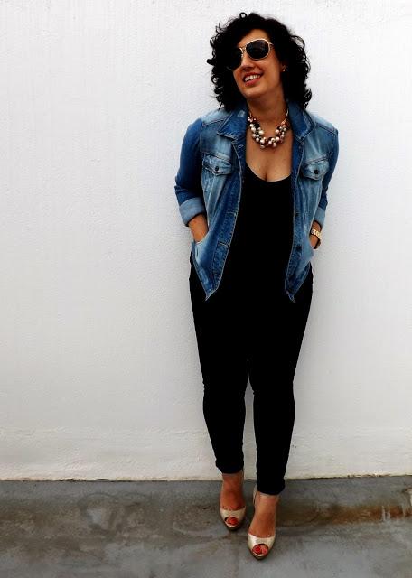 VIERNES CON NEGRO Y DORADO