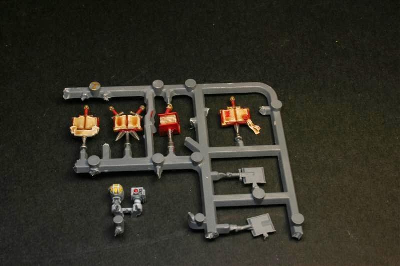 Enseñas de los Paladines de los Caballeros Grises