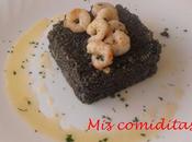 Cuscus negro verduras gambas sateadas