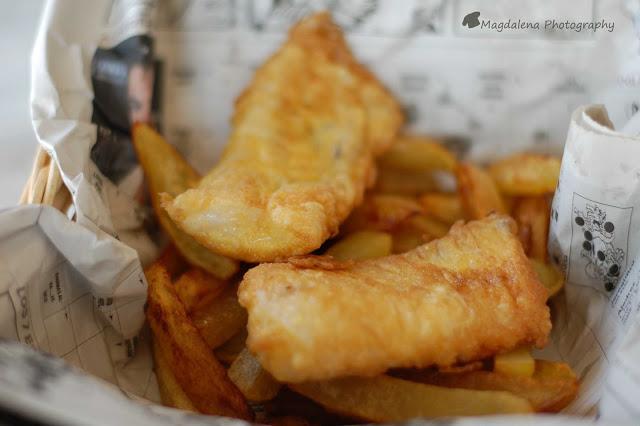 FISH AND CHIPS - PESCADO CON PATATAS