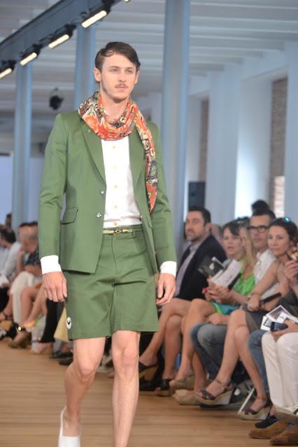 Blue is the key-Men fashion week