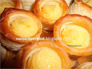 Mini vols au vent de crema de limón