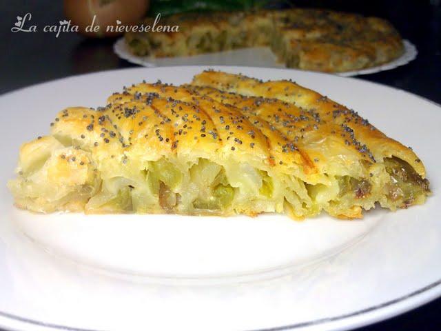 Espiral de hojaldre de pimientos verdes