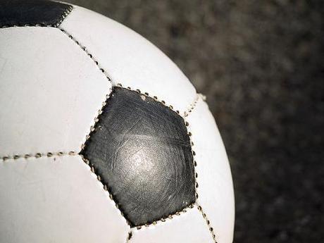 Balón de reglamento por rahego.