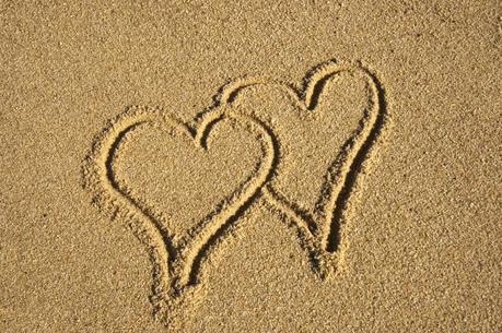 iStock_000002803818Small Escapadas Románticas, vota por la tuya y gana…