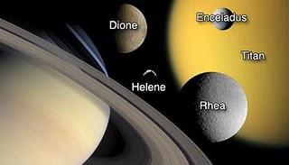 Sistema de Saturno mueve oxígeno de Encélado a Titán