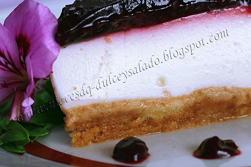 TARTA DE QUESO CON DULCE DE MORAS