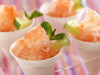 Conitos de hielo de mango y fresa
