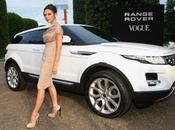 Victoria Beckham diseñará para Range Rover, celebra Aniversario. Analizamos look