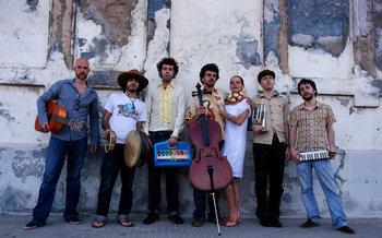 GIULIA Y LOS TELLARINI