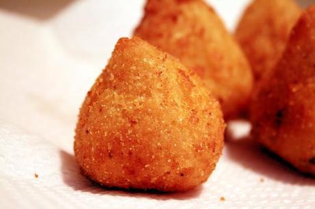 COXINHA DE BATATA OU MANDIOCA - RECEITA DA LEITORA