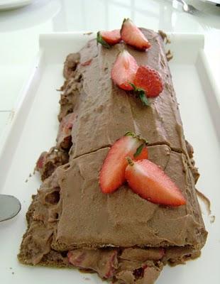 BRAZO DE CHOCOLATE Y FRESA