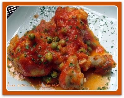 MUSLOS DE POLLO CON TOMATE