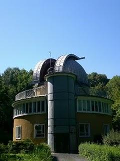 Imagen en que se ven los telescopios de 90 cm del Observatorio de la Universidad de Jena