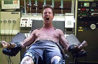 EDWARD NORTON FUERA DE HULK Y LOS VENGADORES