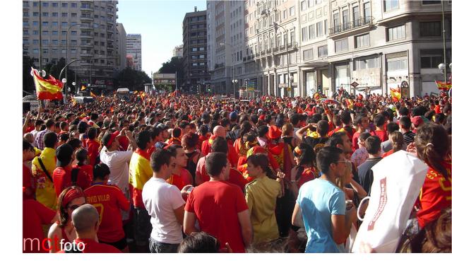 LA MAREA ROJA INUNDA MADRID