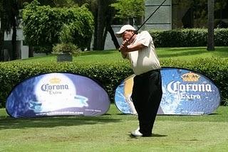 Triple empate en el liderato de la Gira de Caddies Corona