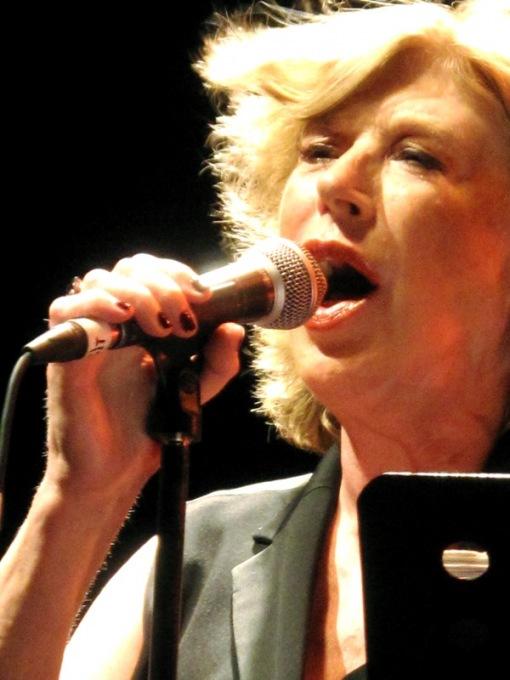 Crónica 01: LA ORGULLOSA MADUREZ DE “LADY ROCK & ROLL”