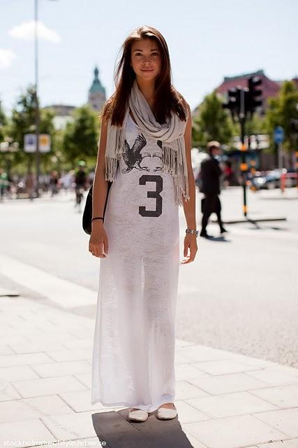 PONTE DE LARGO / WEAR A MIXI DRESS.