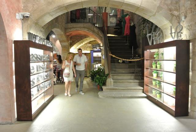 MERCAT DE LA PRINCESA & CAMOPANTS