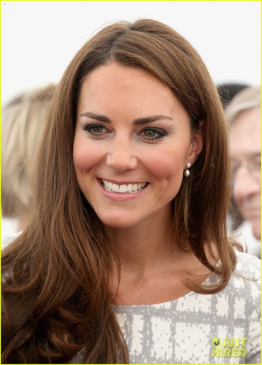 ROYAL BABY IS BORN!!
