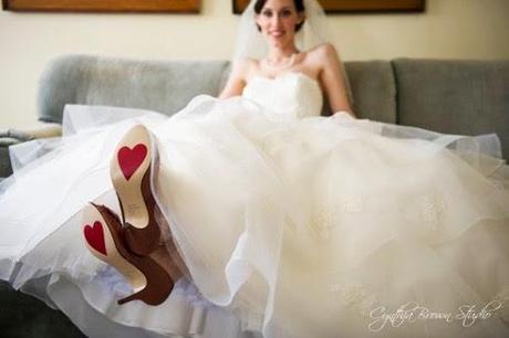 Mensajes en las suelas de los zapatos de la novia