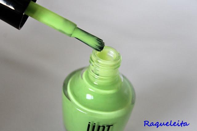 Nueva Colección de Esmaltes de Uñas Runway Close-Up de UNT