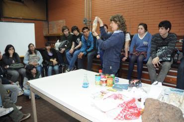 “La Vida de la Ciencia”: taller de ciencia en la UBA (BsAs, Argentina)