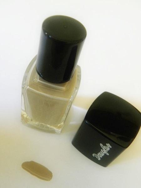 MAQUILLATE ESTE VERANO CON PERFUMERIAS DOUGLAS