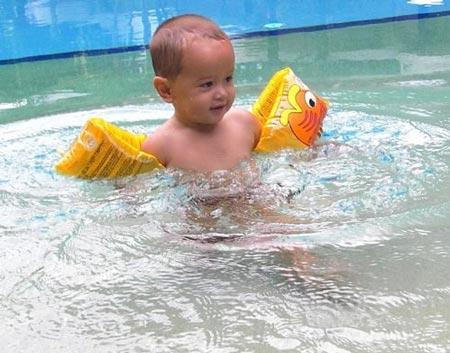 Cuándo puede un recién nacido bañarse en la piscina