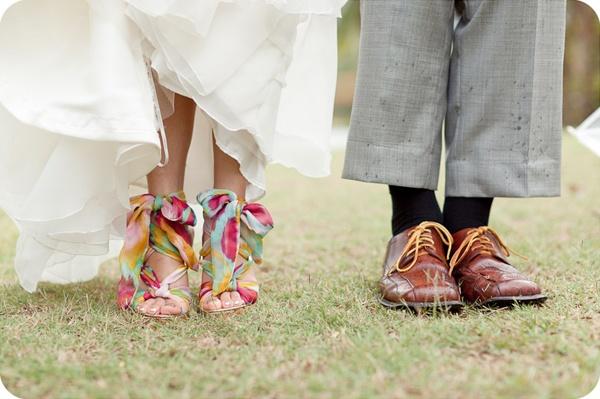 Zapatos de novia con color