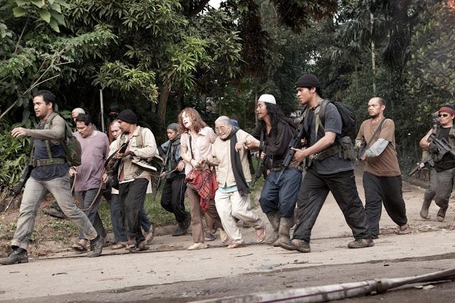 El director filipino Brillante Mendoza dirige a Isabelle Huppert en la película 