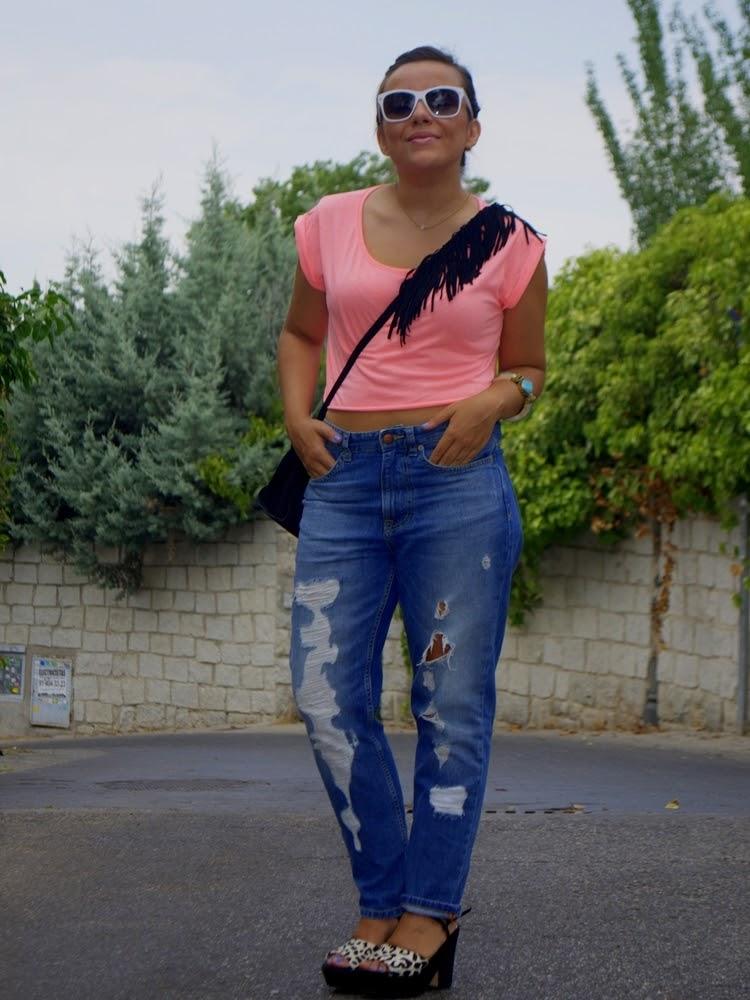 Crop Top + Boyfriend