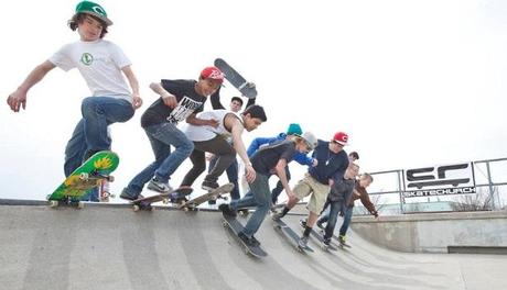 Oración, Biblia y skate en los parques de Lexington