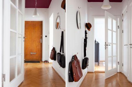 salón con baldas decoración reforma barata cocina blanca oficinas en casa despachos estilo nórdico muebles ikea inspiración decoración y reformas pisos nórdicos Decoración urbana funcional decoración moderna piso segunda mano decoración en blanco y azúl blog decoración interiores nórdicos 