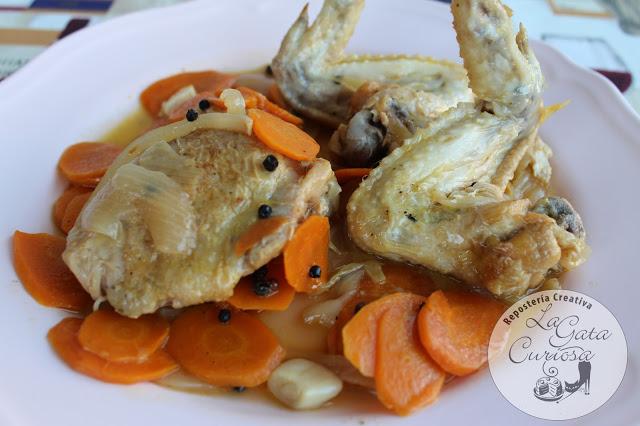 EL POLLO ESCABECHADO DE LA TIAMARICONSO A MI MANERA