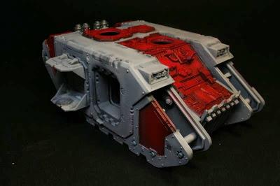Land Raider sin la cinta de carrocero