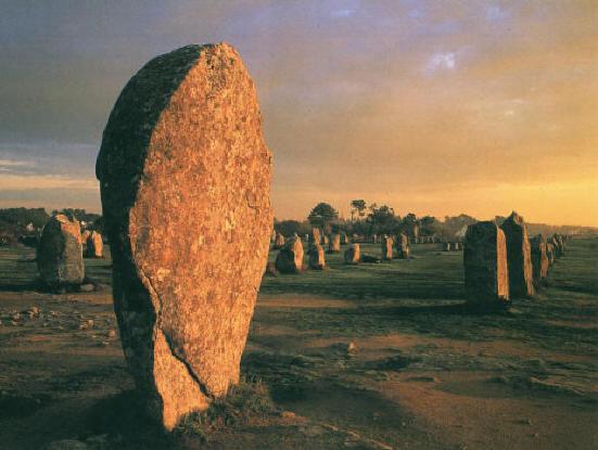 EL MISTERIO DE CARNAC