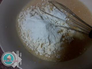 Magdalenas rellenas de mermelada y chocolate. Magdalenas rellenas de mermelada y chocolate.