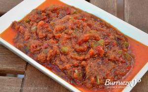 Sofrito para el arroz Plato del sofrito.