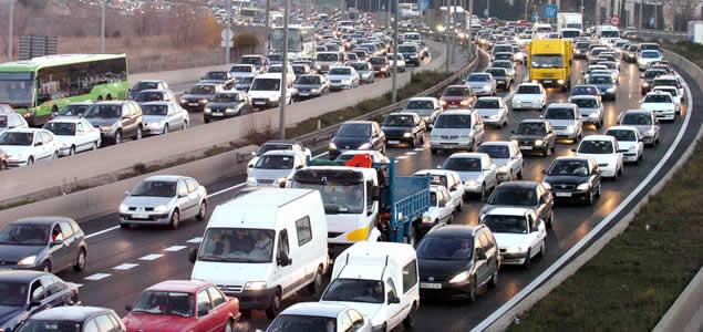 La congestión causada por el tráfico en las ciudades es una constante