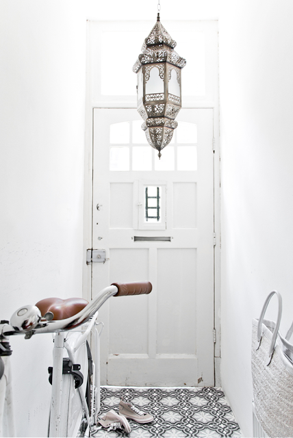 Una vivienda de inspiracion Marroquie en Blanco.