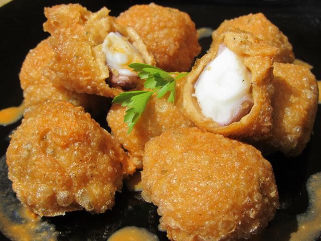 Buñuelos de pulpo (y cómo cocer pulpo en Thermomix)
