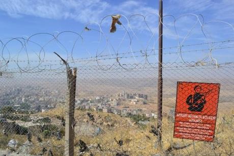 La fortaleza de la cima está dentro de una zona militar con acceso prohibido