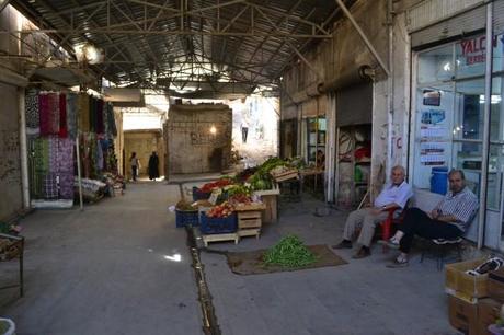 El particular estilo de vida en las calles de Mardin