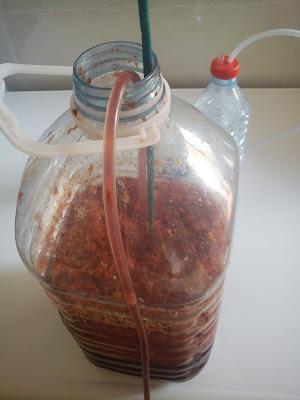 Vino de cerezas de montaña de Alicante