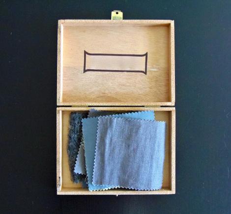 Montessori en Casa: Caja de Telas #1 - Fabric Box #1