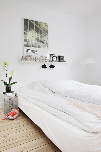 Simpleza en Blanco y una decoracion con mucha mezcla