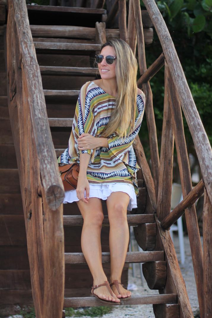 Boho look, open back top, tribal print, fashion blogger, Mónica Sors, Mes Voyages à Paris, Mexico, Riviera Maya, look