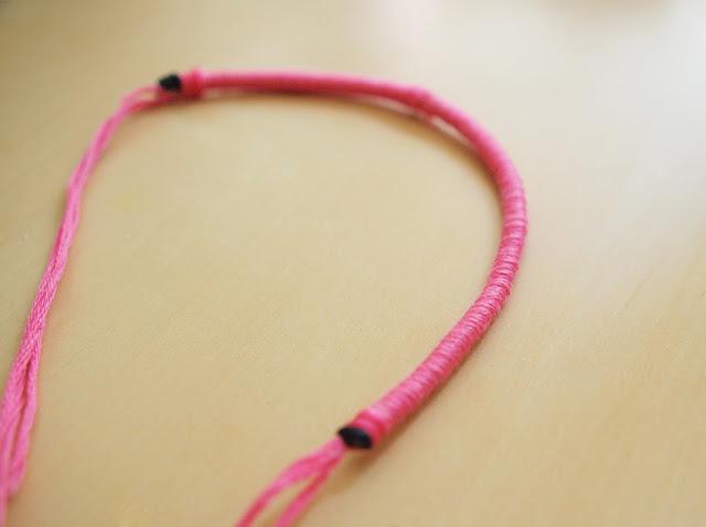 DIY: Bright pink bracelet